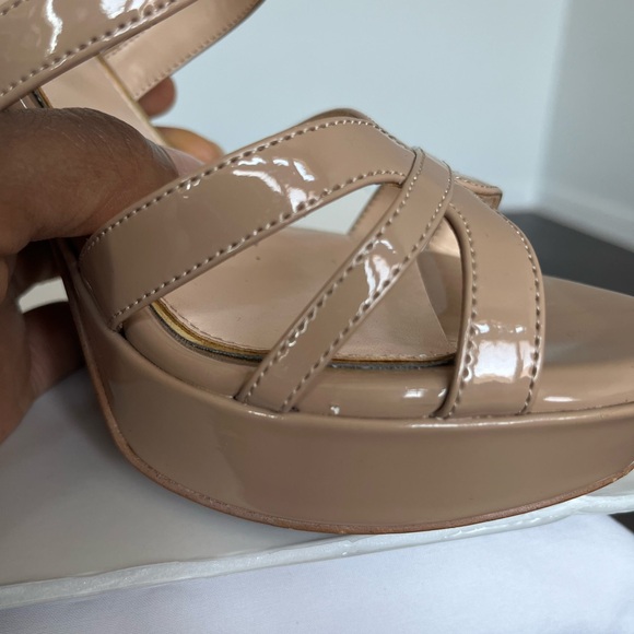 JESSICA SIMPSON (JS-BINNIE)•S:10M/40•NUDE•PATENT HIGH HEEL SHOE/SANDAL - Picture 13 of 16